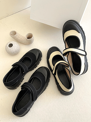 魔术贴丑陋运动鞋