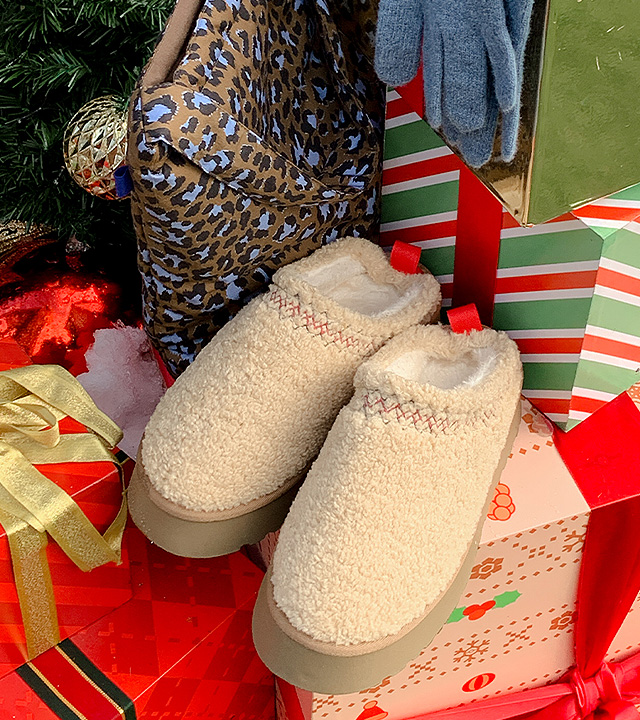 Taz Stitch Ugg 拖鞋