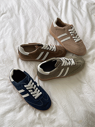 双层绒面革运动鞋