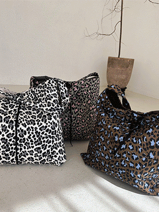 Hopi 衬垫单肩包