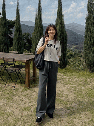 天鹅绒软毛安哥拉兔毛 T 恤