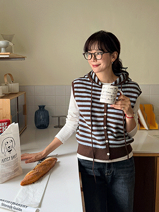 条纹连帽针织背心