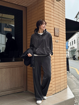 粉天鹅绒裤套装 