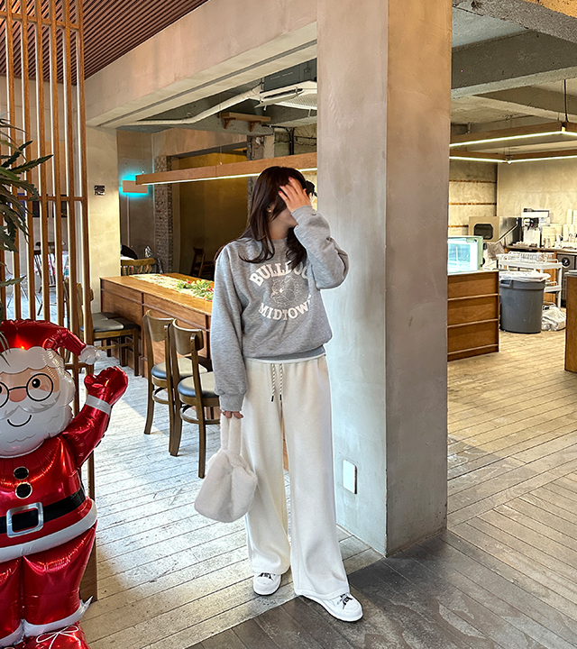 羊毛质感的绒面宽裤