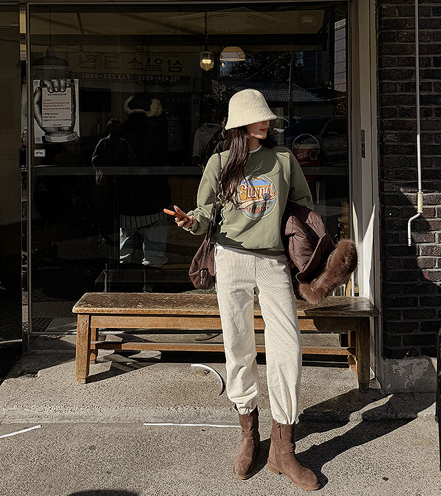 玫瑰桃色羊毛男士