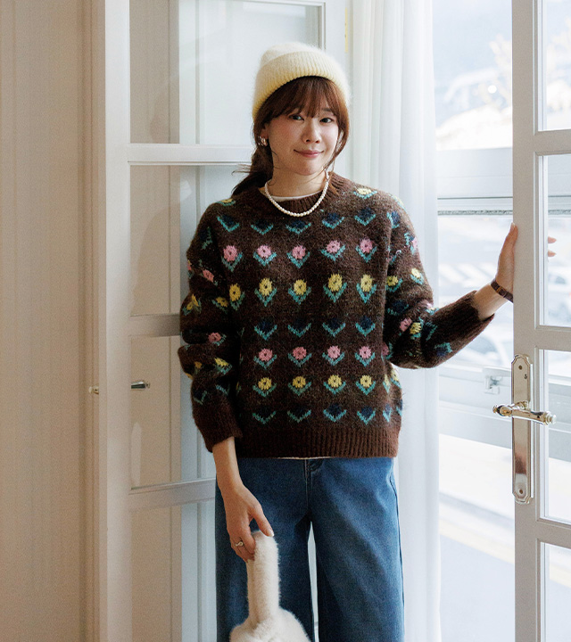 花朵圆领羊毛针织衫