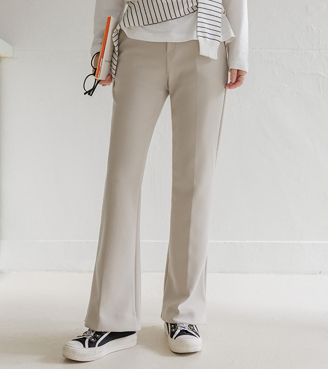 Dunn 开衩靴型裤