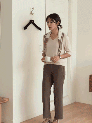 圣杯V领无袖针织衫