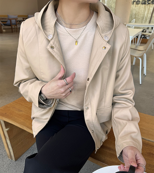 Jane 连帽皮夹克