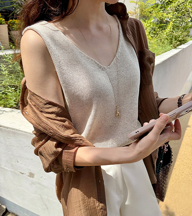 Helen V领针织Nashi 