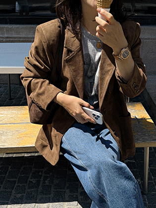 剪裁绒面革夹克