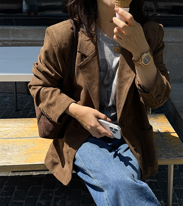 剪裁绒面革夹克