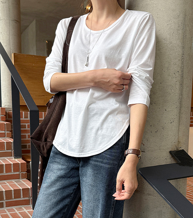 Pound 半 U 领长袖 T 恤