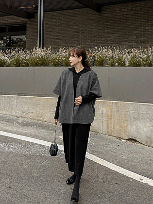 Lehen 披肩羊毛大衣 