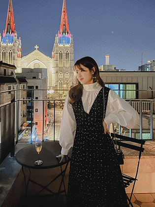 Jeanne 后背纽扣泡泡衬衫