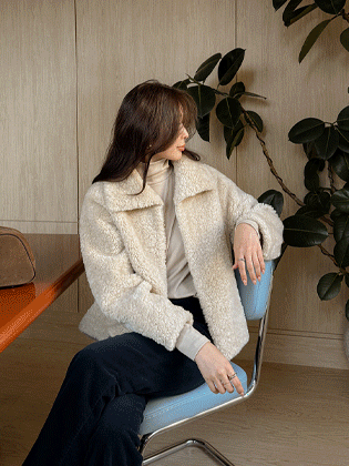 Riel 羊毛皮夹克