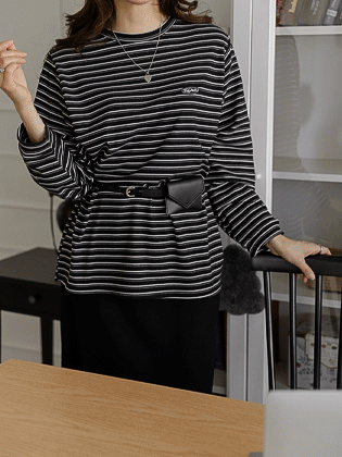 条纹拼接抓绒T恤