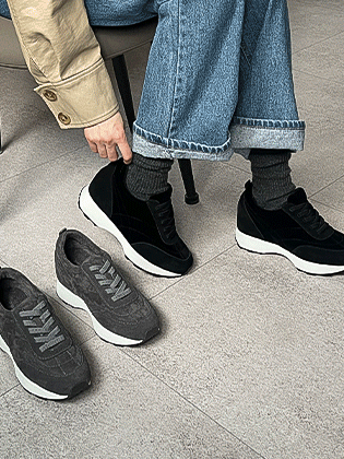 轻松增高的毛绒运动鞋