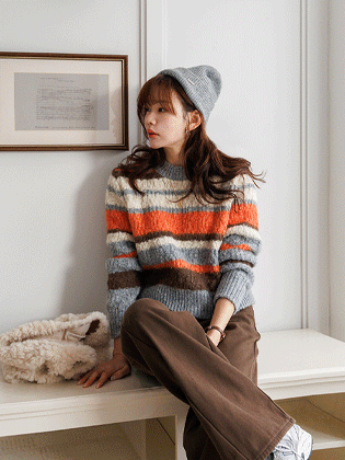 Melly 毛茸茸的羊毛针织 