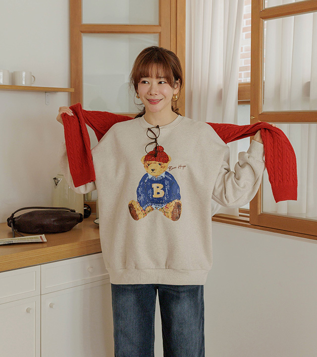 拥抱熊羊皮男士T恤