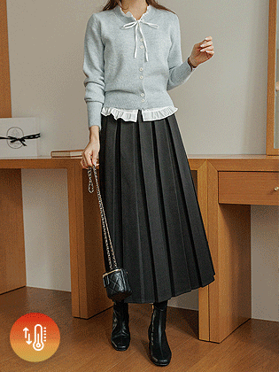 你的羊毛触感褶裥裙