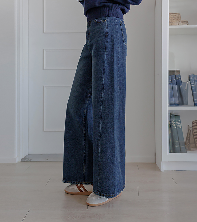 Mont Flare 牛仔裤