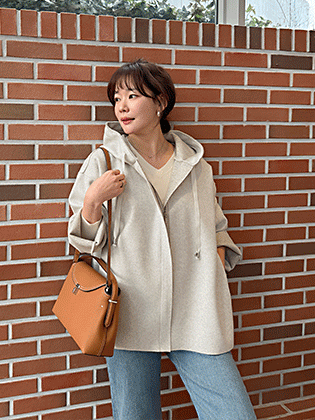 爱里诺羊毛连帽大衣 