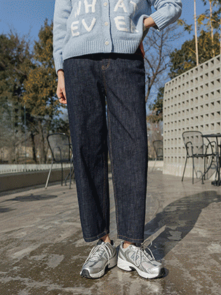 Indie 不褪色宽松牛仔裤