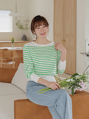 条纹船领针织衫