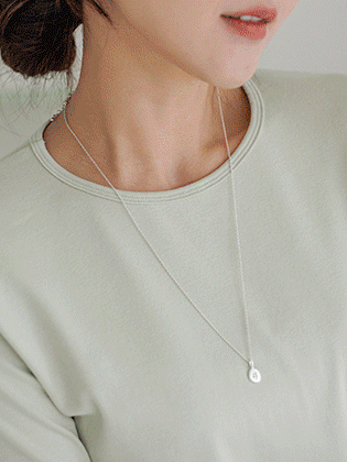 Essence 莫代尔长袖T恤