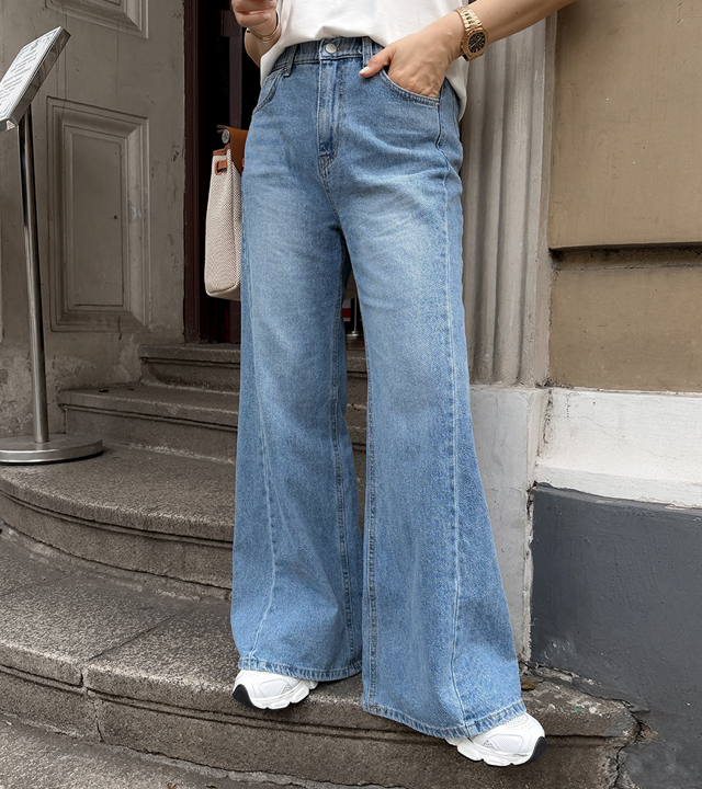 修身喇叭牛仔裤