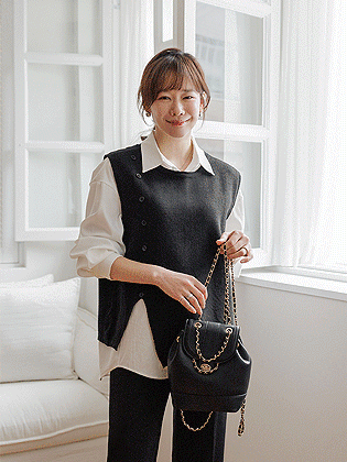 镂空背心叠穿衬衫