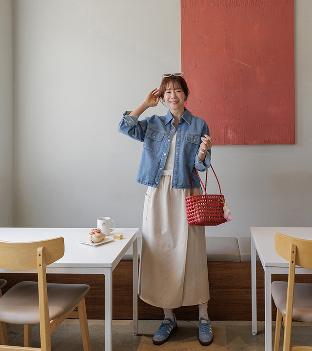 Wendy的抽绳下摆牛仔外套