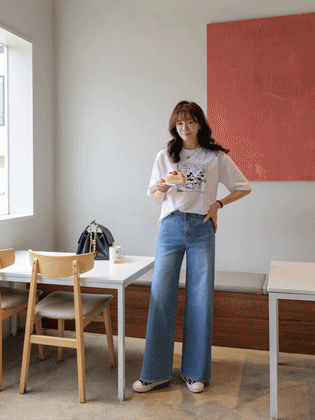 舒适直筒阔腿牛仔裤