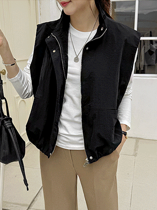 A字型半高领背心