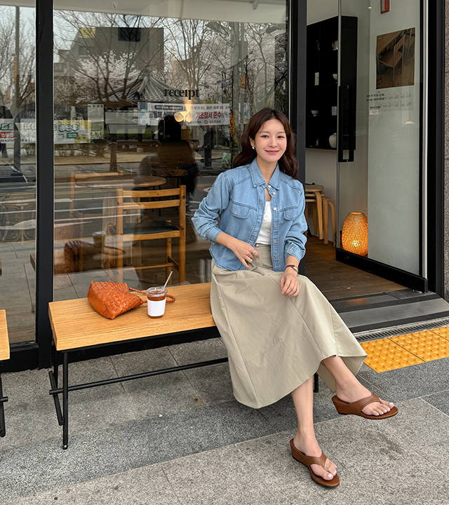 光滑牛仔半截衬衫