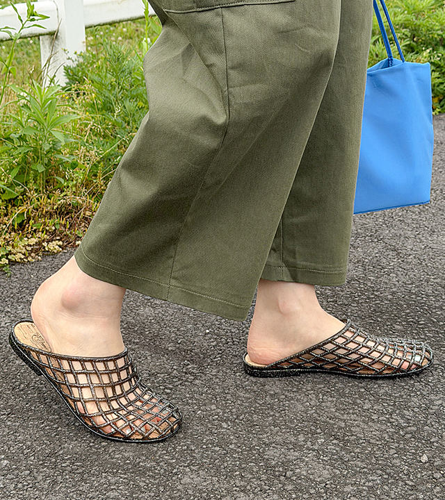 纯网眼果冻拖鞋
