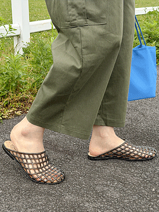 纯网眼果冻拖鞋